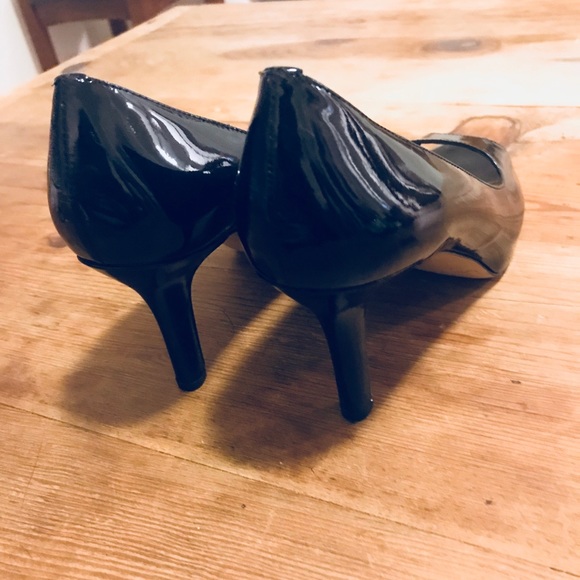 🎉Price Drop🎉 Via Spiga black patent leather heels - Picture 4 of 7